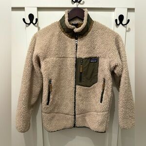 Girls Patagonia Fleece..size L (12)